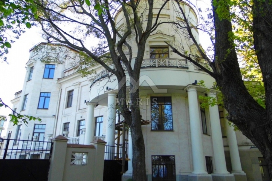 Отдельно стоящее здание Особняк Путилова